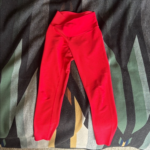 Beach Riot Cara Rib Legging in Red - Picture 4 of 5